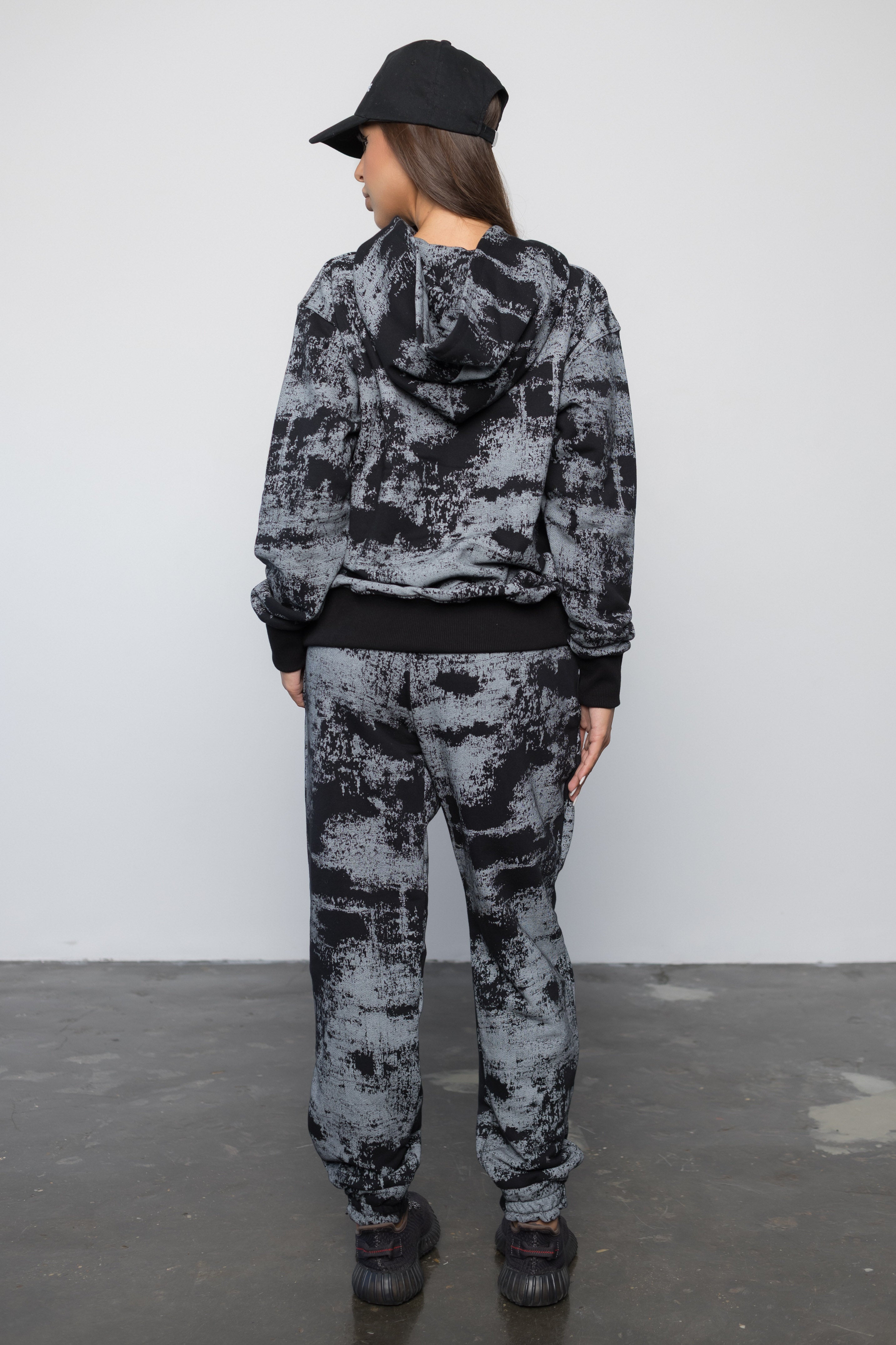 Compleu NEGRU IMPRIMAT din bumbac cu broderie oversized - BILLIONAIRE